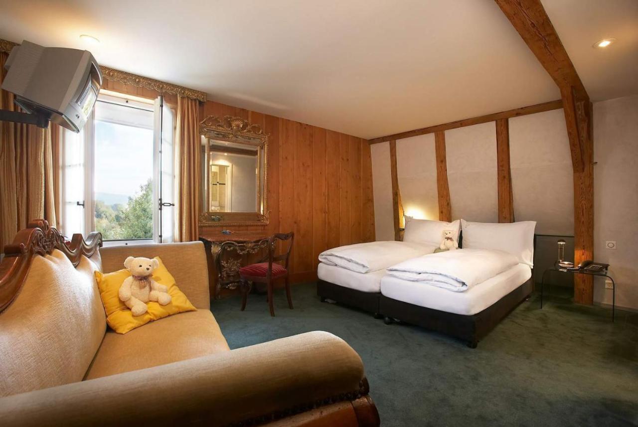 Romantik Hotel De L'Ours Sugiez Luaran gambar